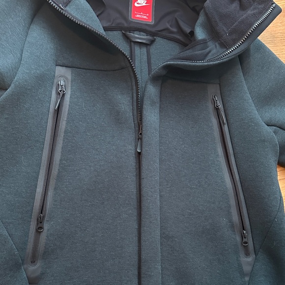 Nike Dark Green Hooded Jacket - Picture 3 of 4